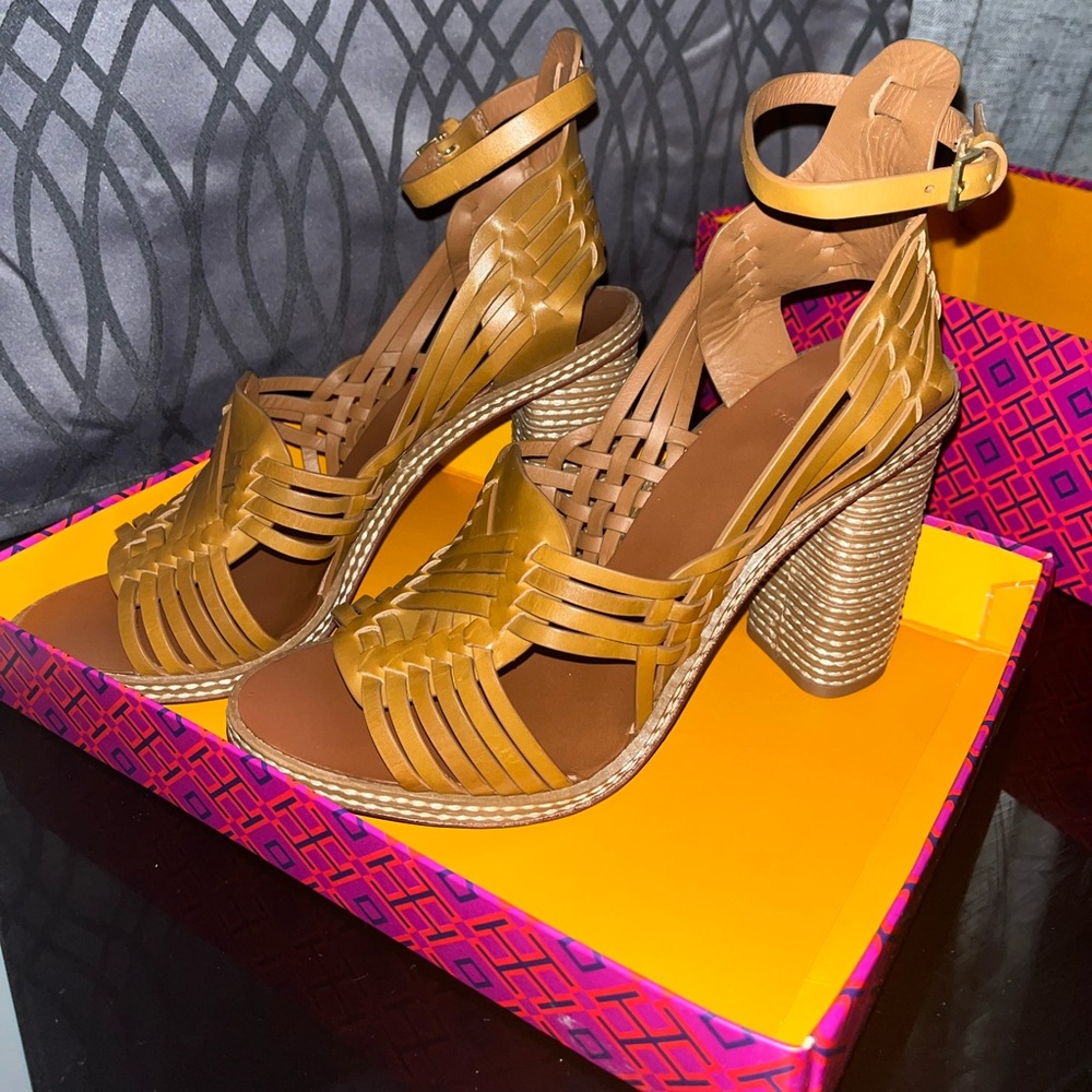Brand New Tory Burch Pecha Woven Leather Jute Round High Heels Brown Size 9.5